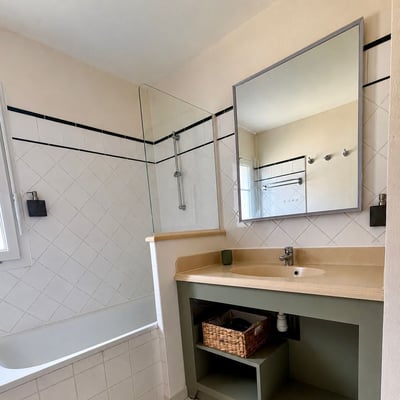 Salle de bains à l'étage