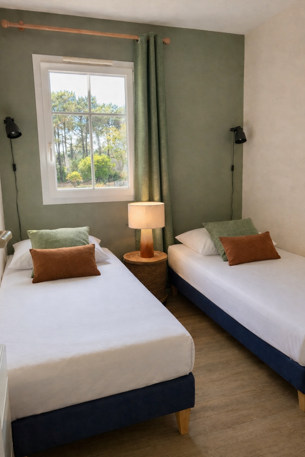 Chambre double avec deux lits simples